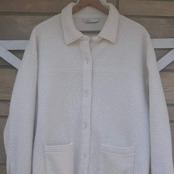 DSG "Doing Something Great" Faux Fur Coat Size L - Picture 1 of 7